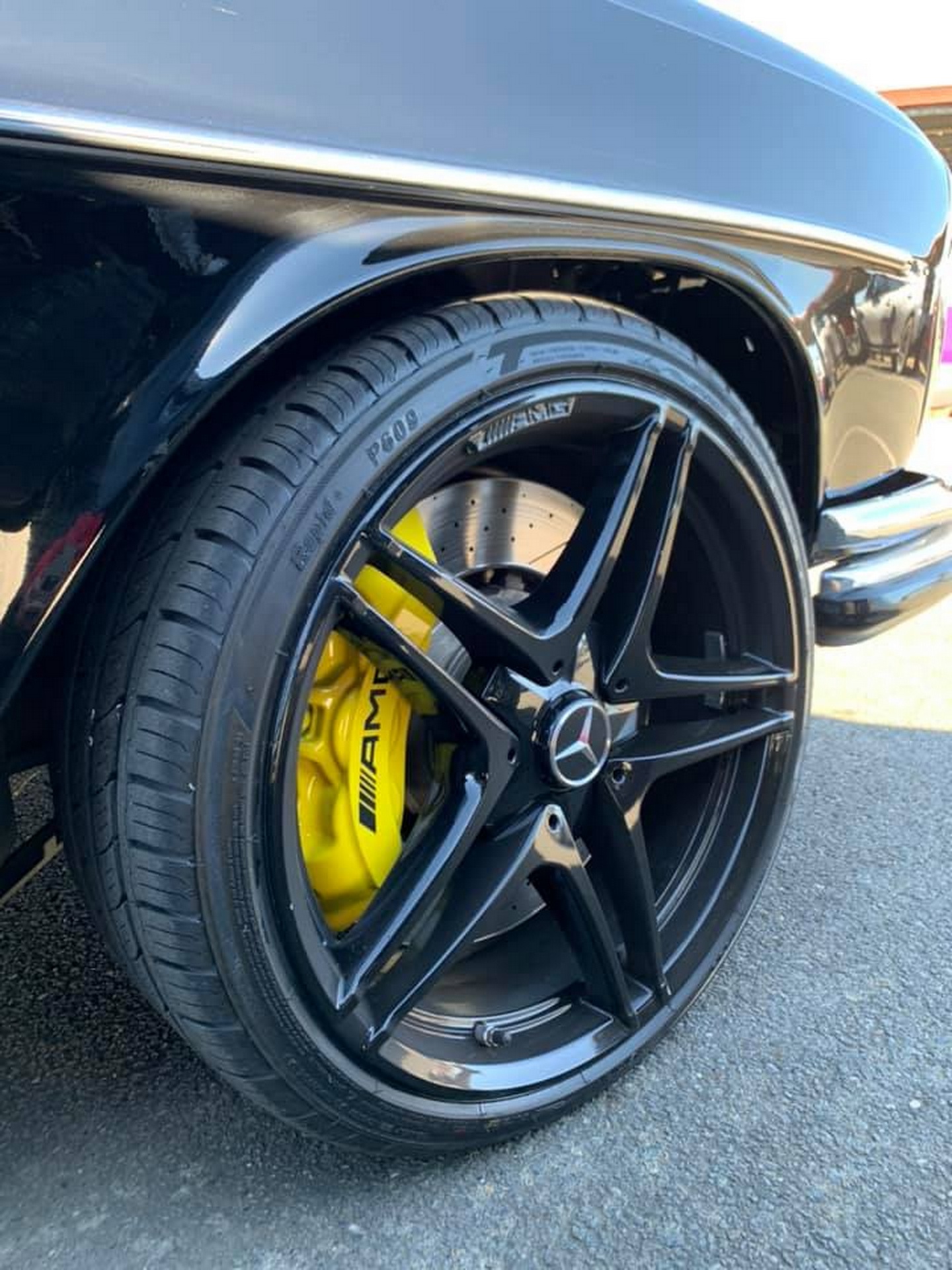 Tire-Shredding 1968 Mercedes-Benz W108 Restomod Has 2017 AMG C63 Heart And Interior