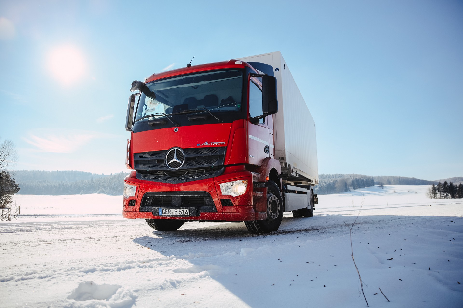 Electric Mercedes eActros Debuts June 30th, Goes Into Production Later This Year