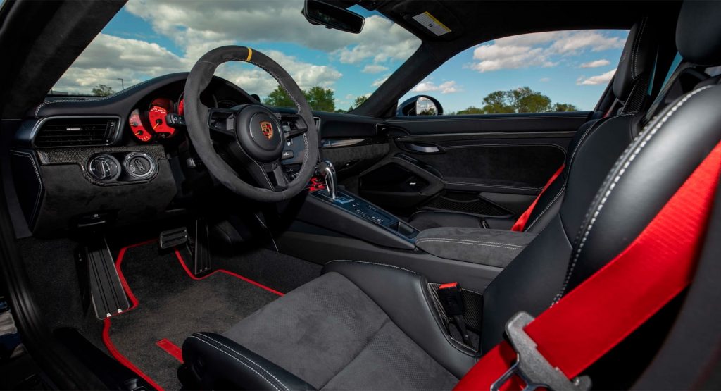 blacked-out-2019-porsche-911-gt3-rs-is-a-lethal-weapon-begging-to-be