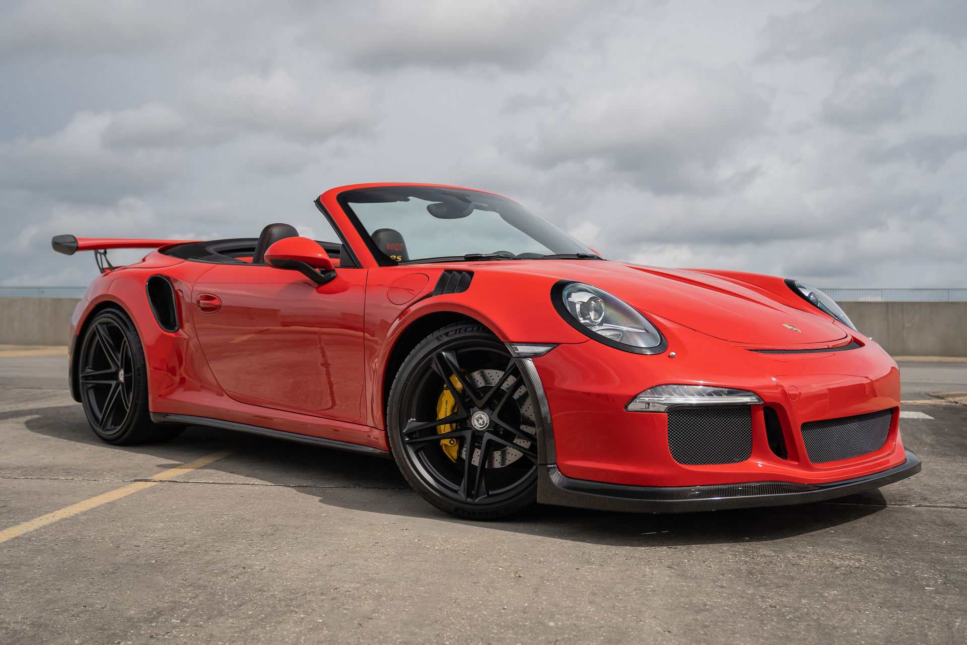 This Porsche Seems To Be A One-Off 911 GT3 RS Cabriolet, Yet Looks Can Be Deceiving