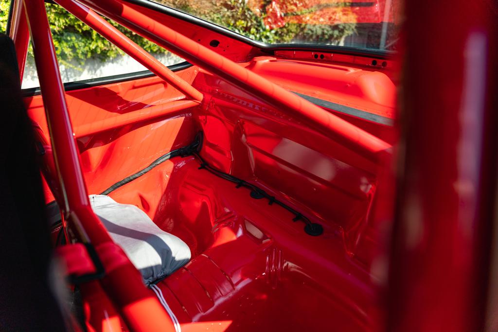 Rare Porsche 964 RS N-GT Clubsport Is A True Road-Going Race Car