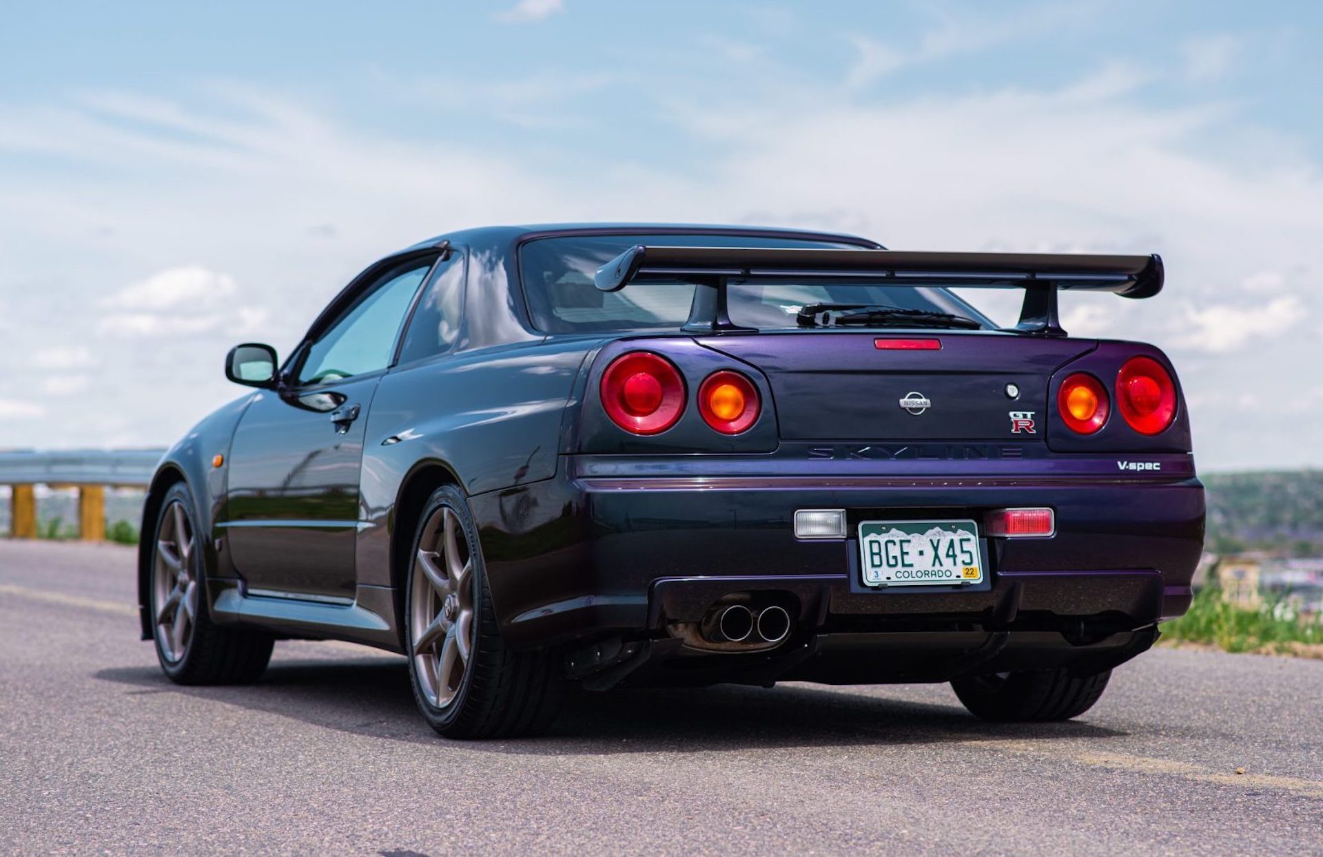 This Midnight Purple II 1999 Nissan Skyline GT-R Could Sell For $400k