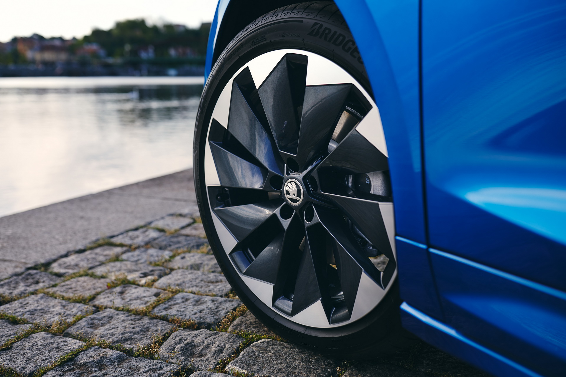 Skoda Enyaq Sportline iV 80x Revealed As The Most Powerful Member Of The Range