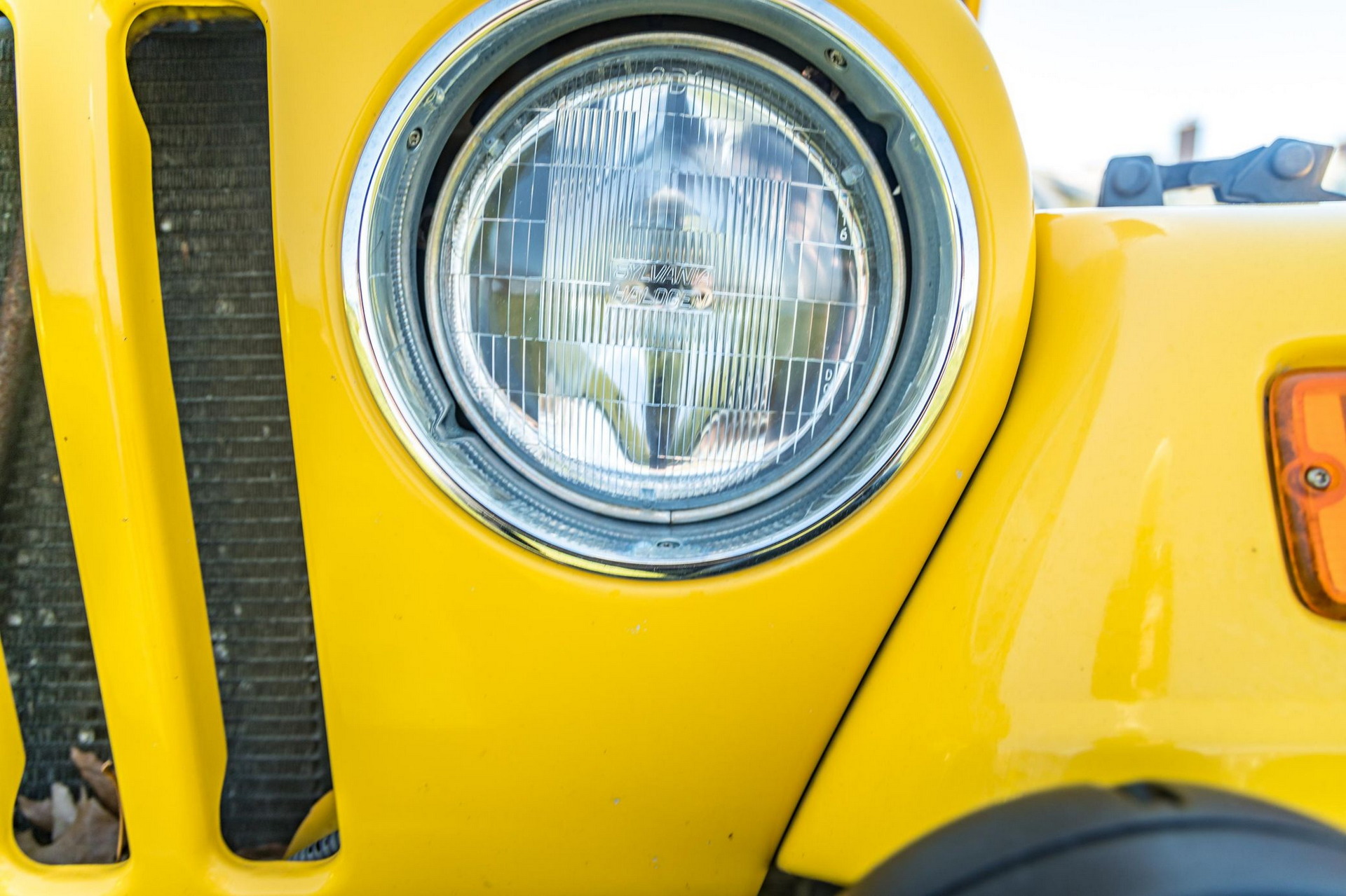 Your Eyes Aren’t Deceiving You, This Is A 3-Row Jeep Wrangler TJ Limousine