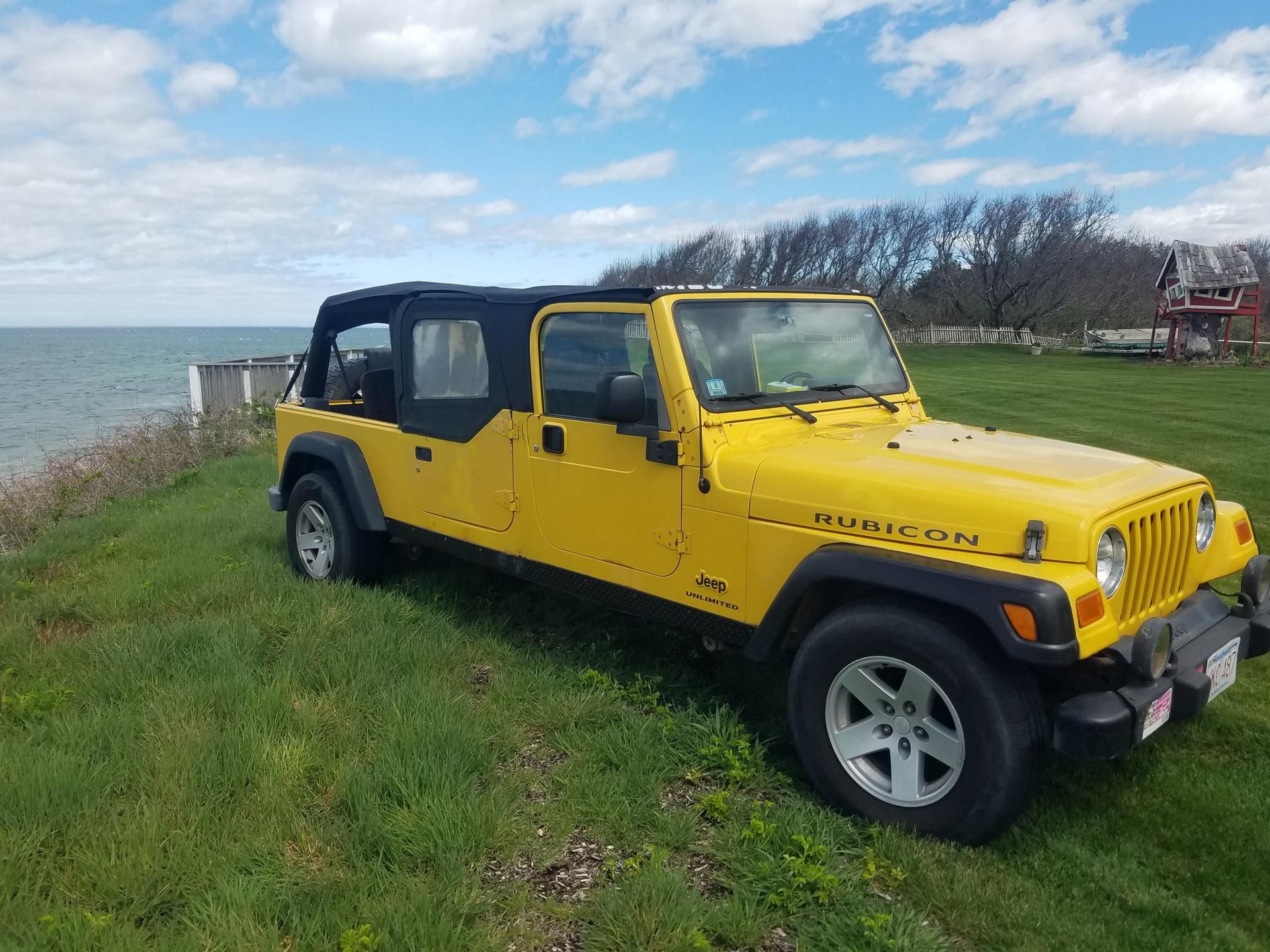 Your Eyes Aren’t Deceiving You, This Is A 3-Row Jeep Wrangler TJ Limousine
