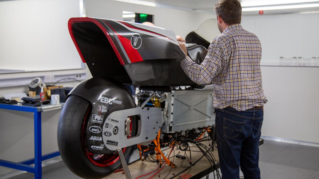 This Aerodynamic Electric Motorcycle Should Exceed 250 MPH