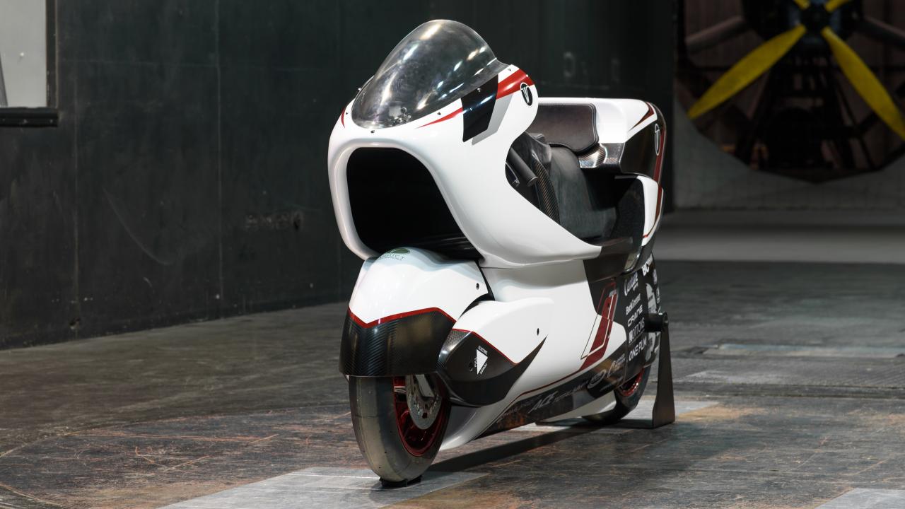 This Aerodynamic Electric Motorcycle Should Exceed 250 MPH