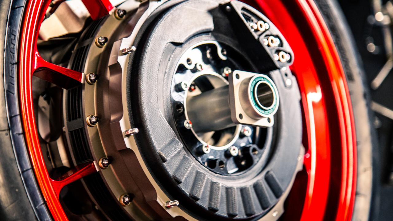 This Aerodynamic Electric Motorcycle Should Exceed 250 MPH