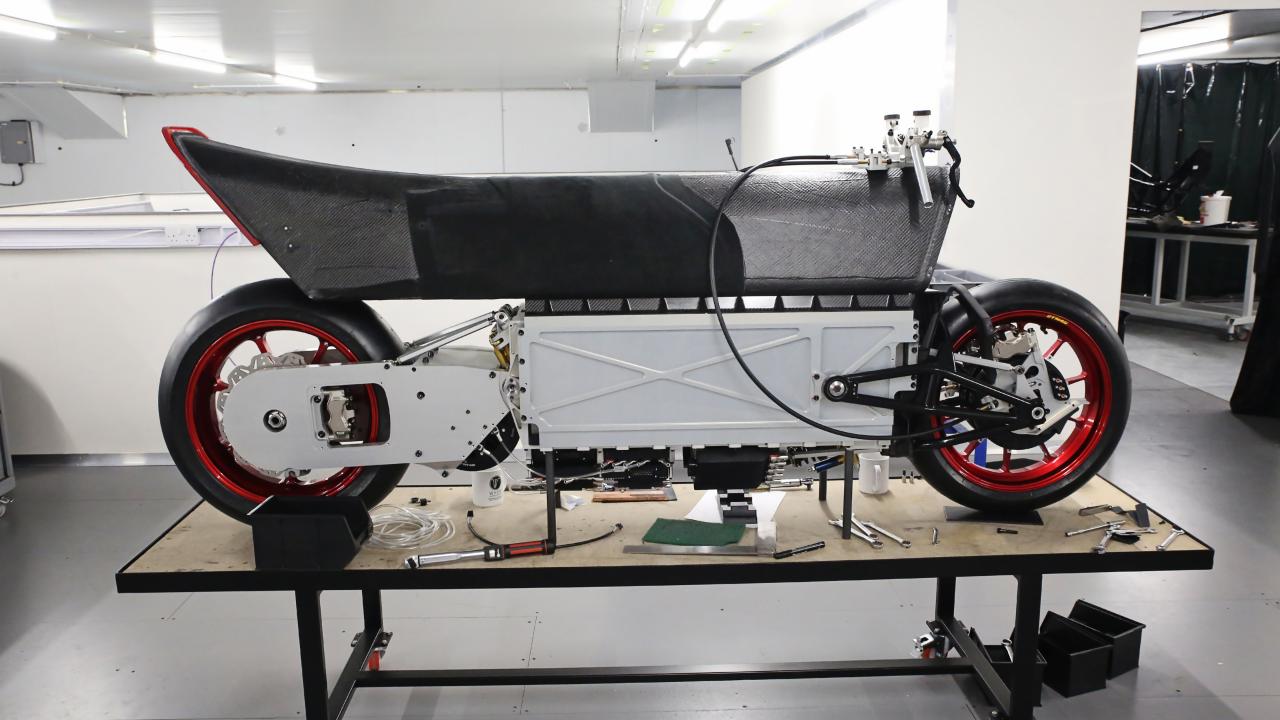 This Aerodynamic Electric Motorcycle Should Exceed 250 MPH