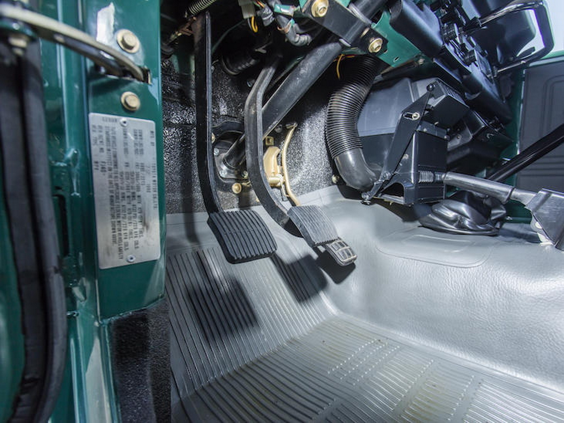 Tom Hanks Is Selling His Restored 1980 Toyota FJ40 Land Cruiser