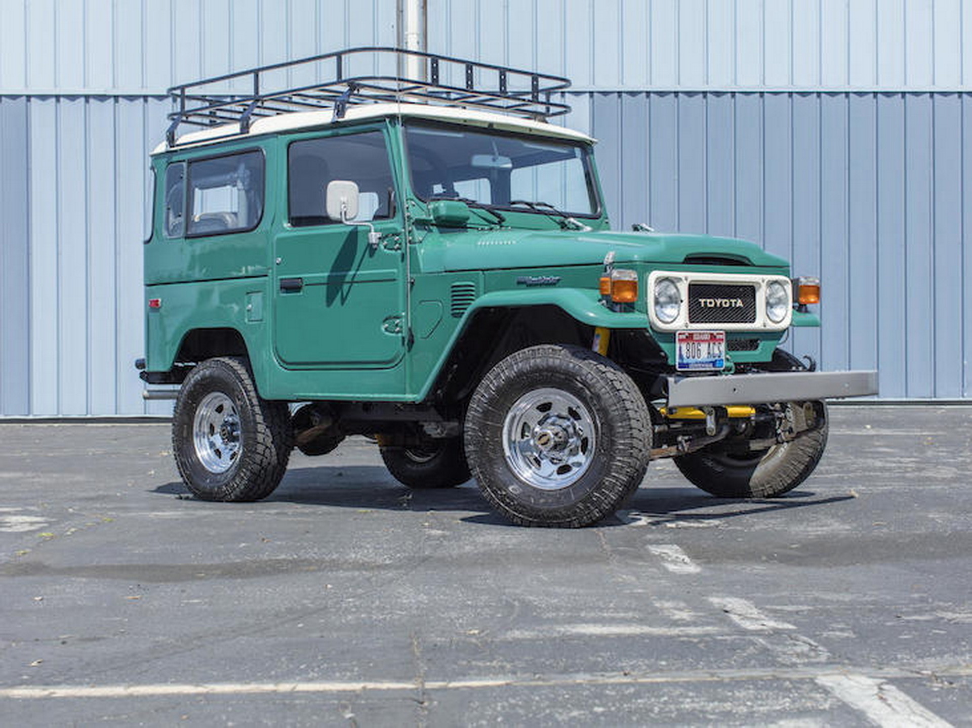 Tom Hanks Is Selling His Restored 1980 Toyota FJ40 Land Cruiser
