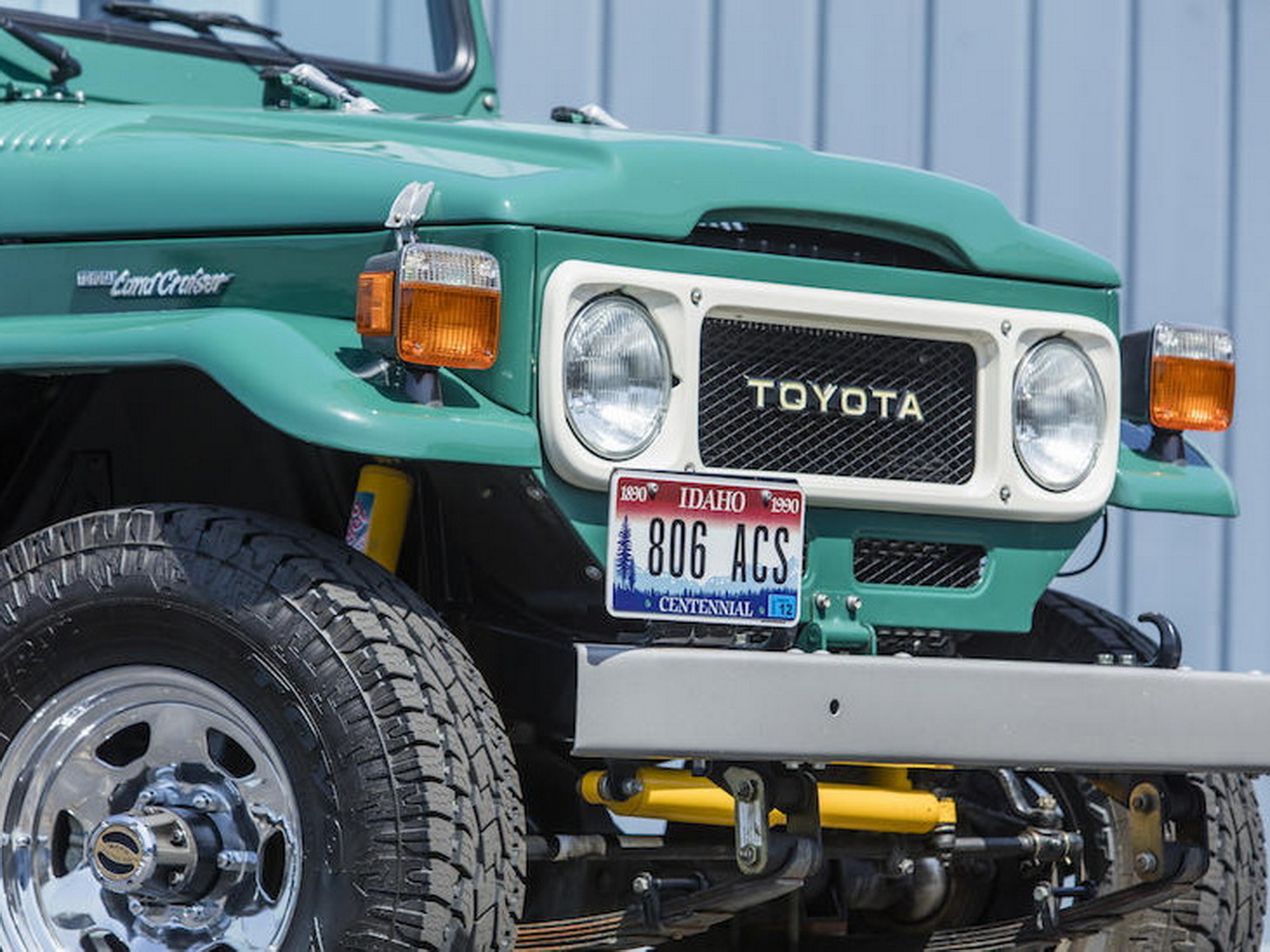 Tom Hanks Is Selling His Restored 1980 Toyota FJ40 Land Cruiser