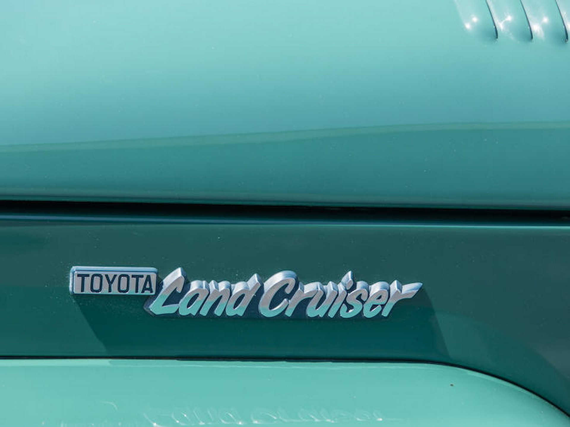 Tom Hanks Is Selling His Restored 1980 Toyota FJ40 Land Cruiser