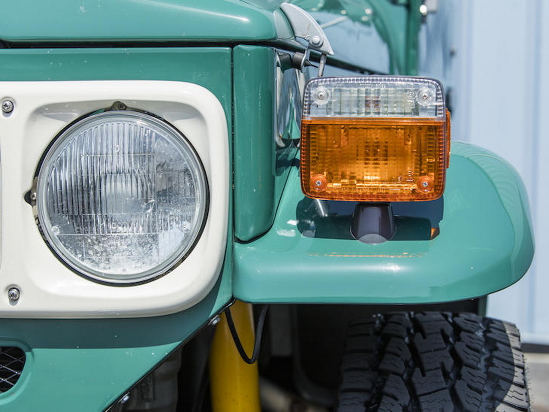 Tom Hanks Is Selling His Restored 1980 Toyota FJ40 Land Cruiser