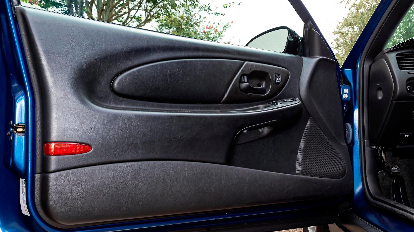 Front-Wheel Drive Coupes Might Be Dead, But You Can Snag This 900 Mile Chevy Monte Carlo