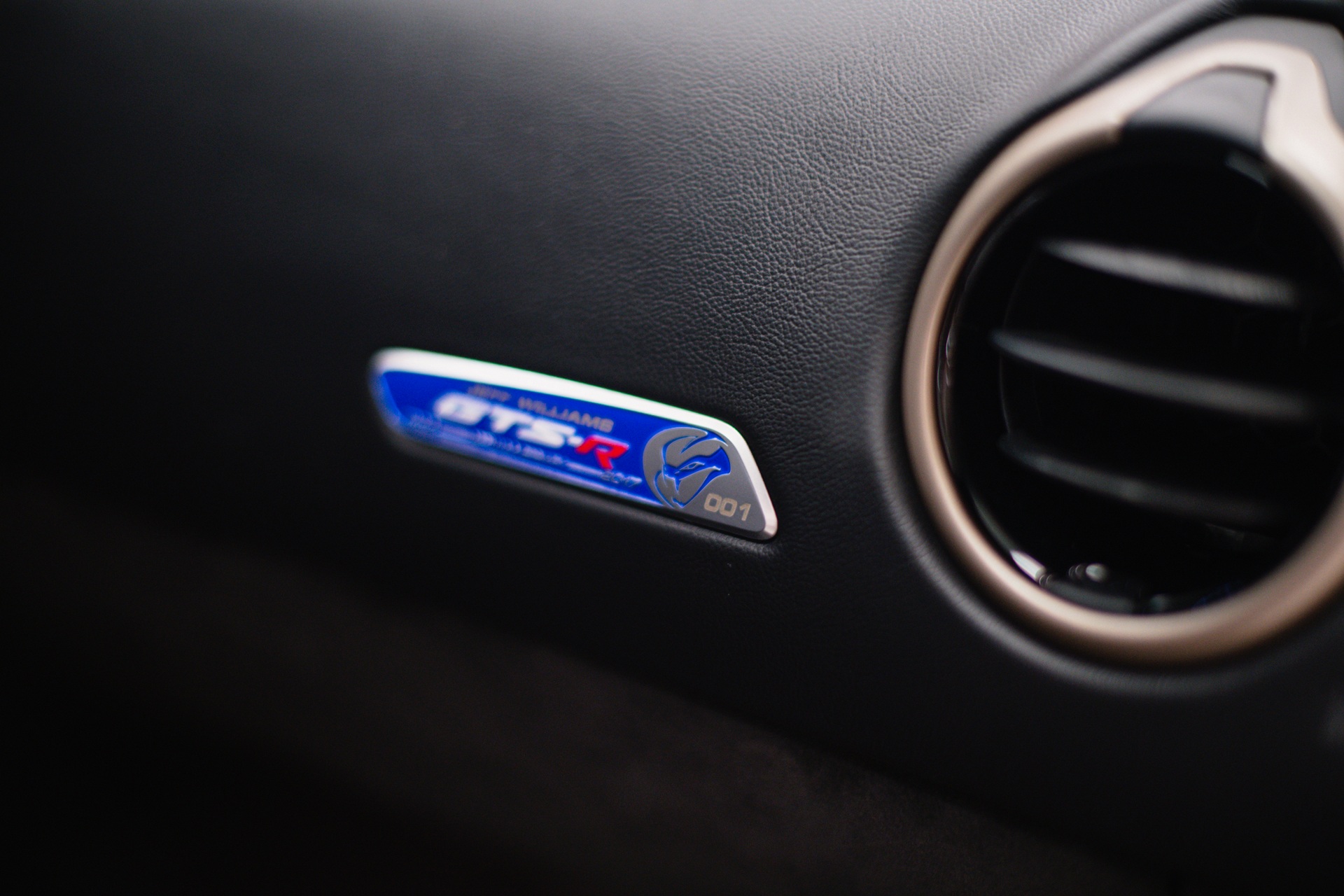 Delivery-Mileage Dodge Viper GTS-R Final Edition ACR Sold For $402,000