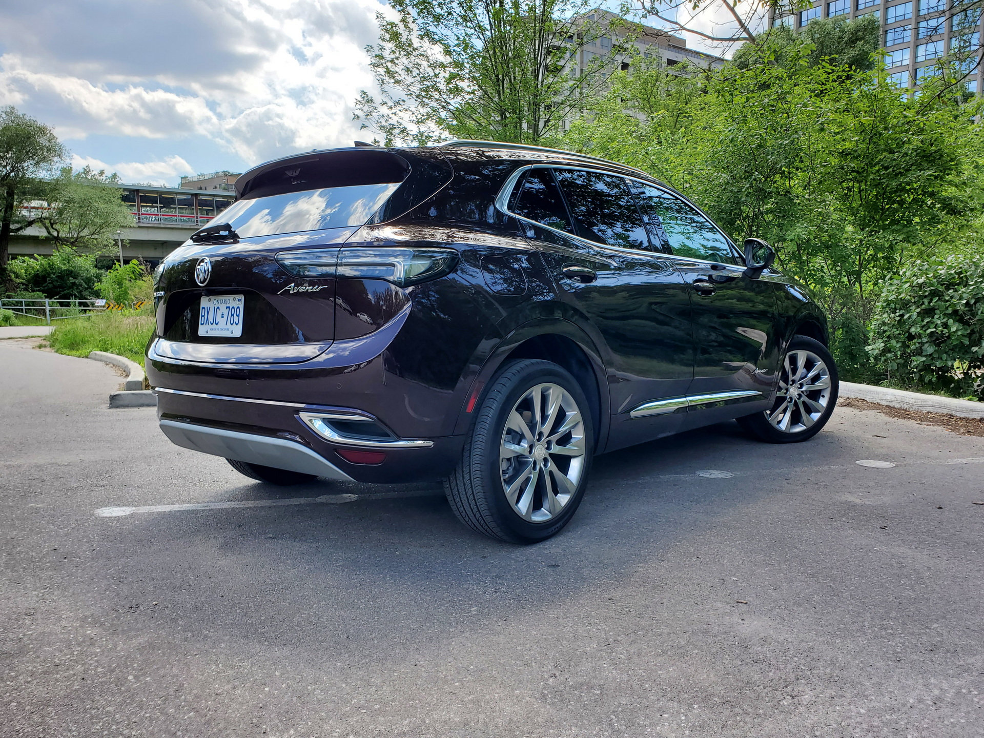Driven: 2021 Buick Envision Avenir Fails To Shine In A Crowded Segment