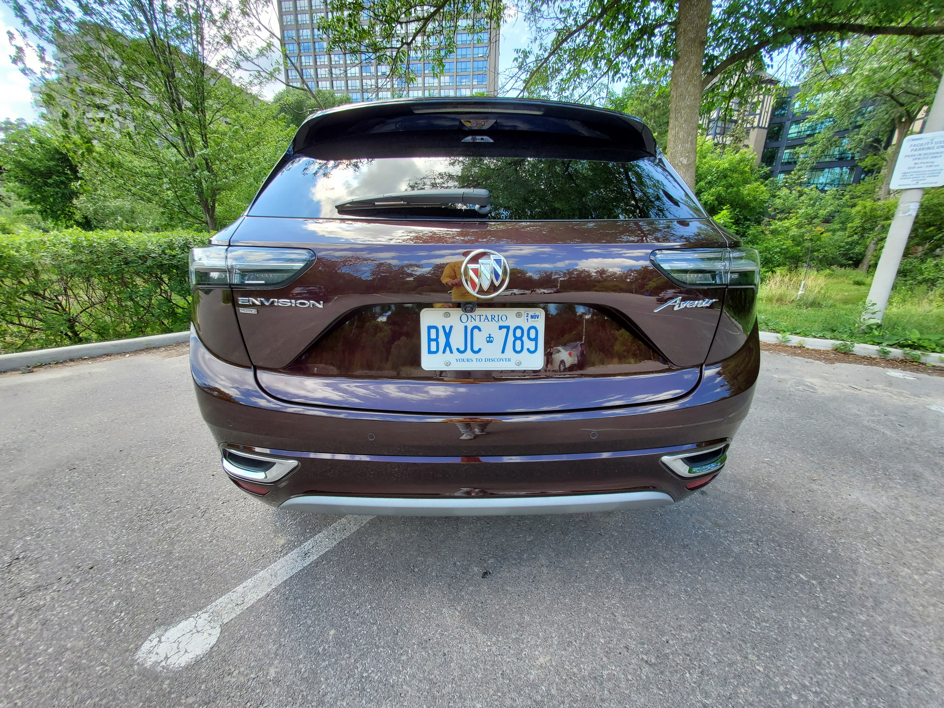 Driven: 2021 Buick Envision Avenir Fails To Shine In A Crowded Segment