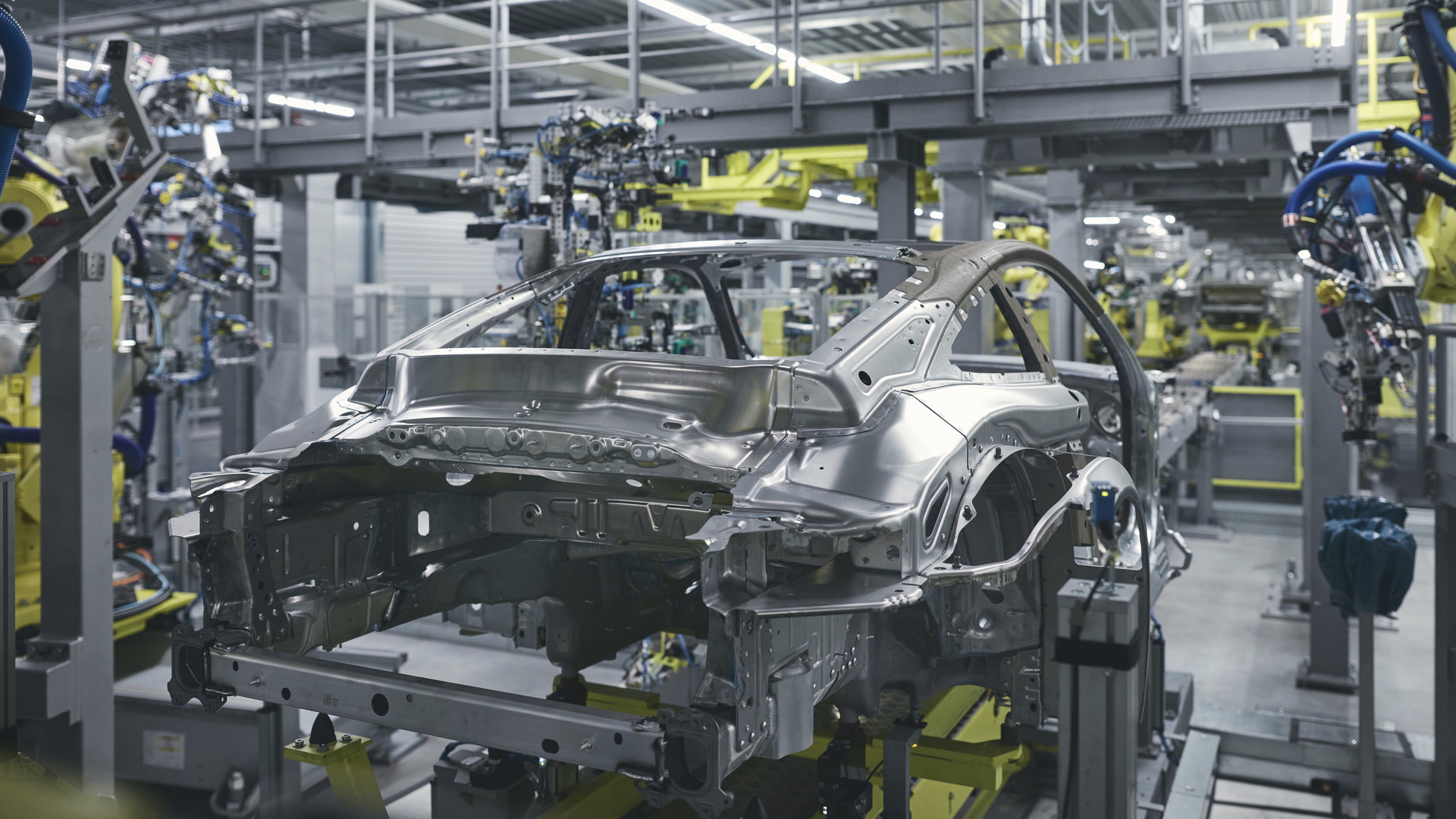 One-Off Porsche 911 Turbo S Celebrating Mexico’s Greatest Driver To Be Auctioned For Charity