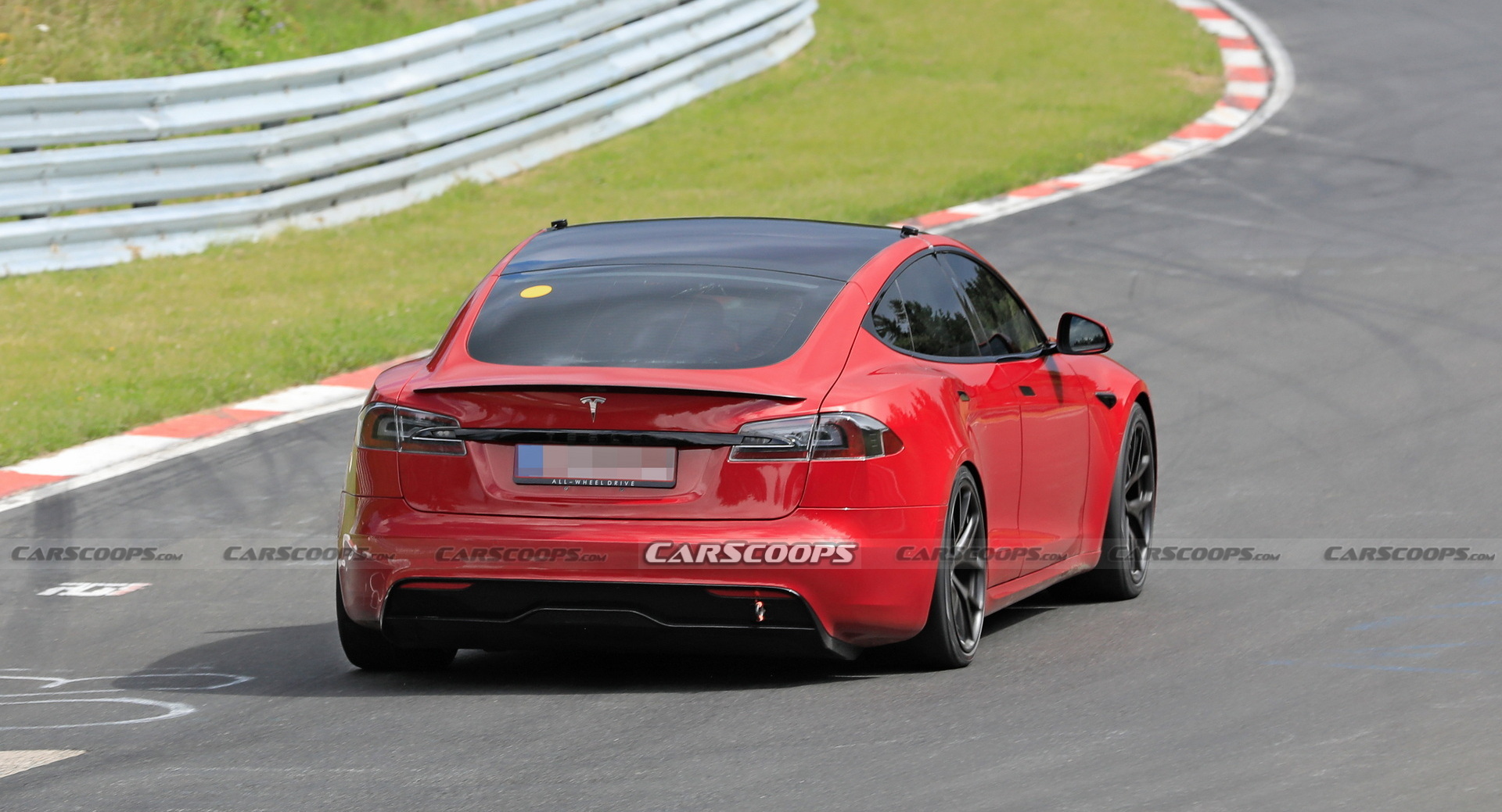 Tesla Model S Plaid Caught Testing On The ‘Ring With Two Different Steering Wheels