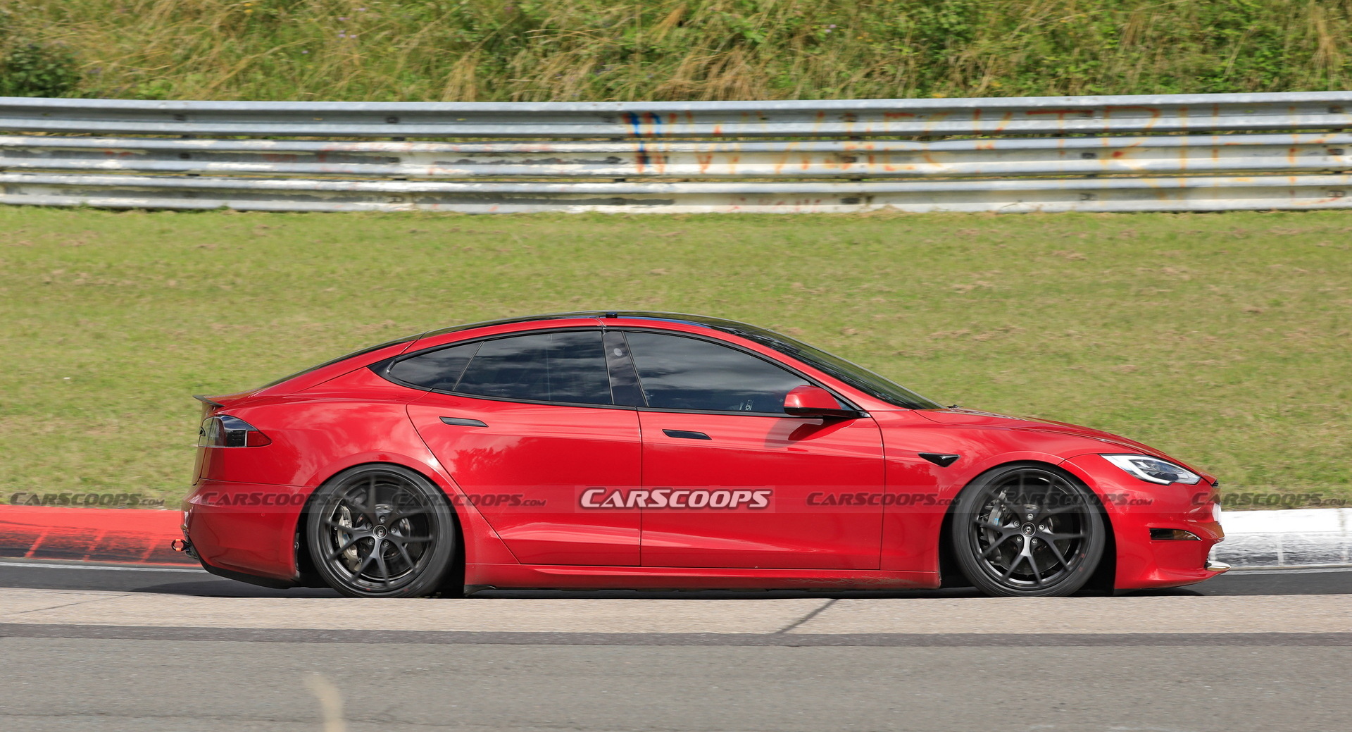 Tesla Model S Plaid Caught Testing On The ‘Ring With Two Different Steering Wheels