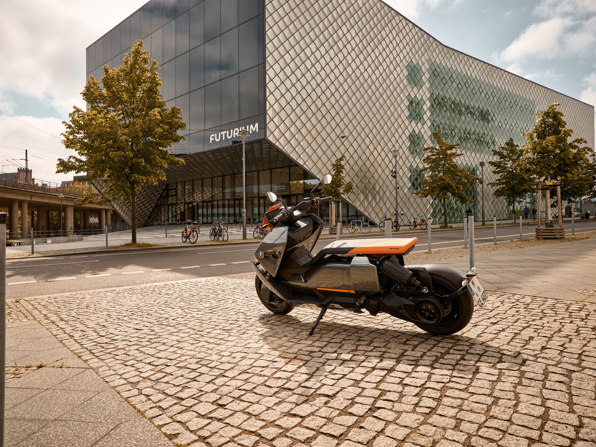 BMW Debuts $11,795 Futuristic CE 04 Electric Scooter With 80 Miles Of Range