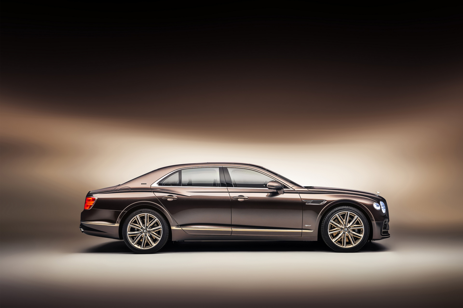 New Bentley Flying Spur Hybrid Odyssean Edition Has An Eco-Friendly And Sustainable Interior