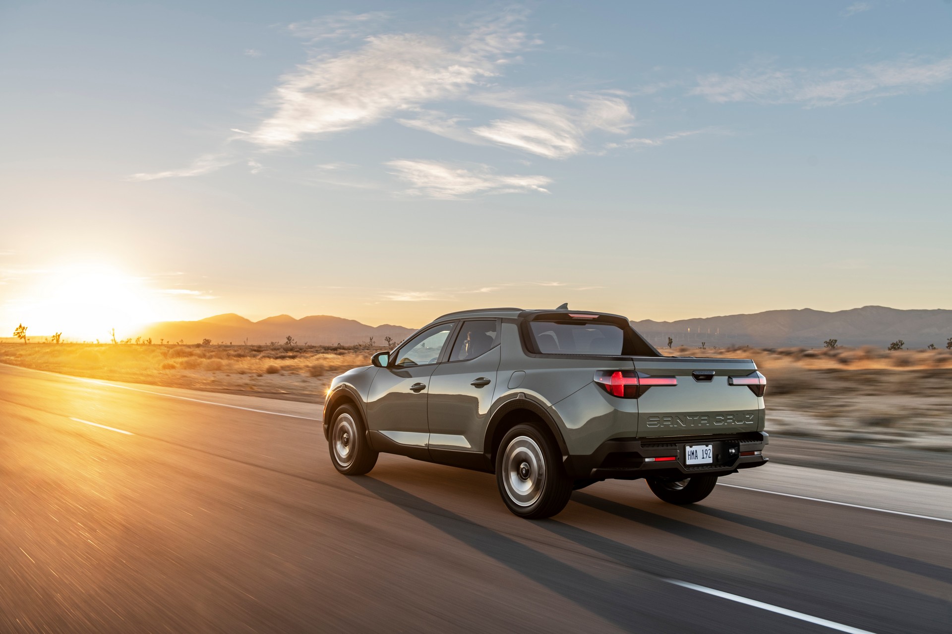 2022 Hyundai Santa Cruz Starts At $23,990, Nearly $4k More Than The Ford Maverick
