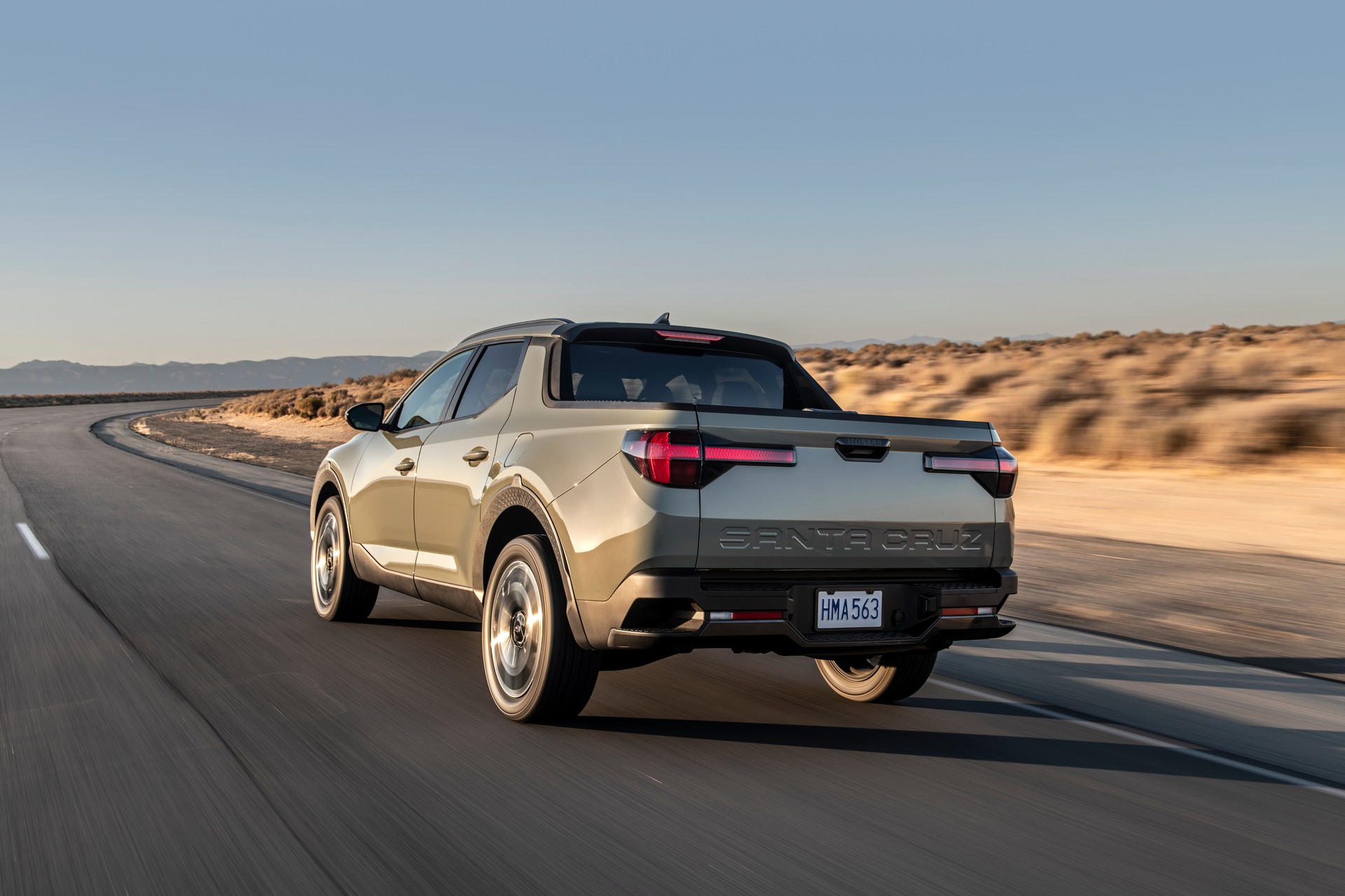 2022 Hyundai Santa Cruz Starts At $23,990, Nearly $4k More Than The Ford Maverick