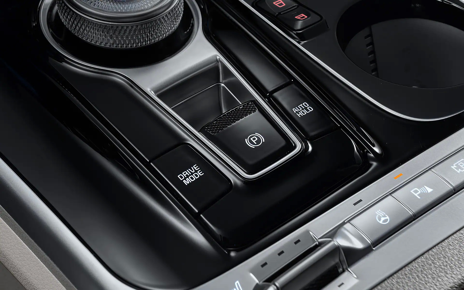 New Four-Seater 2022 Kia Carnival Hi Limousine Offers First Class Experience On Wheels