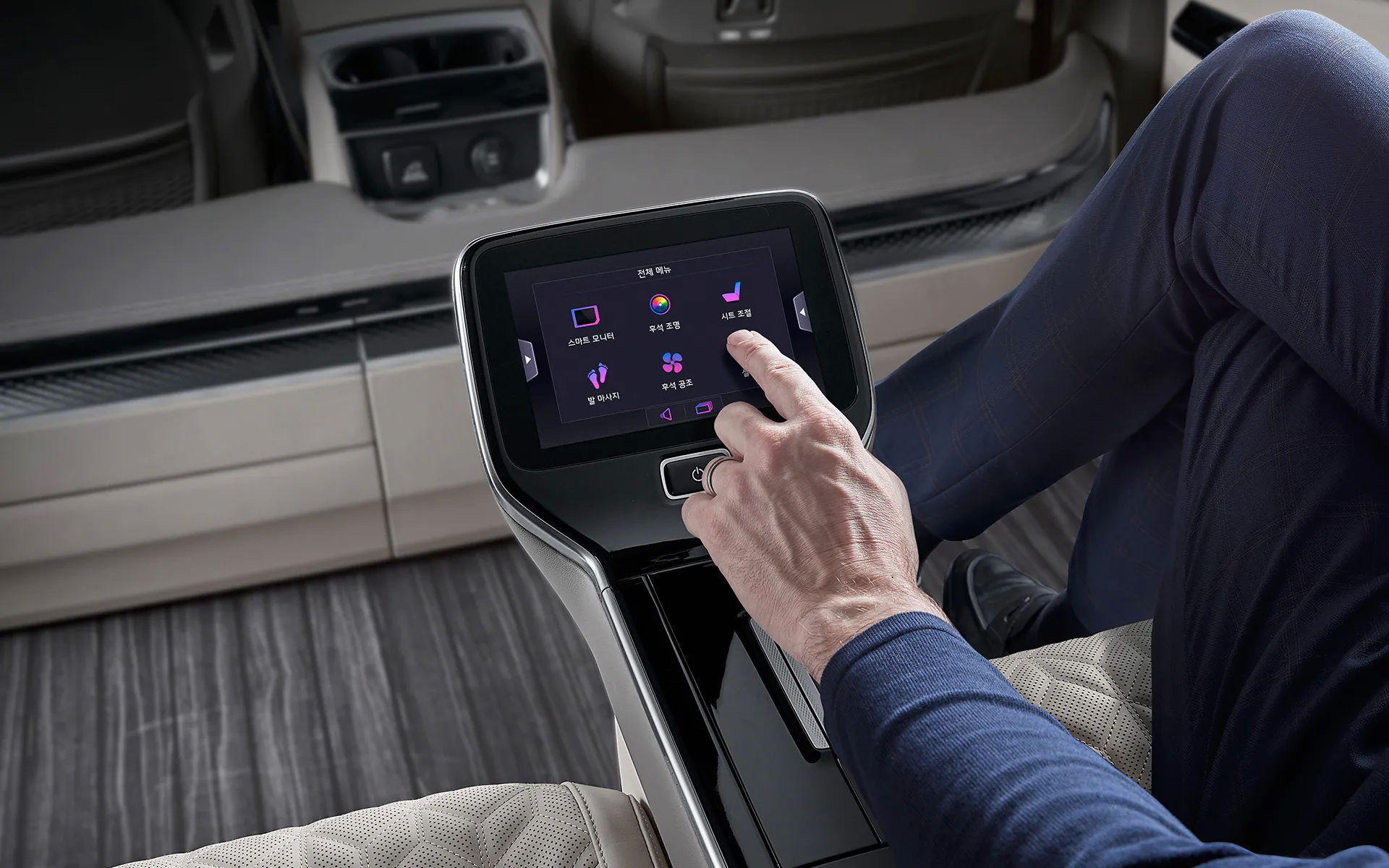 New Four-Seater 2022 Kia Carnival Hi Limousine Offers First Class Experience On Wheels