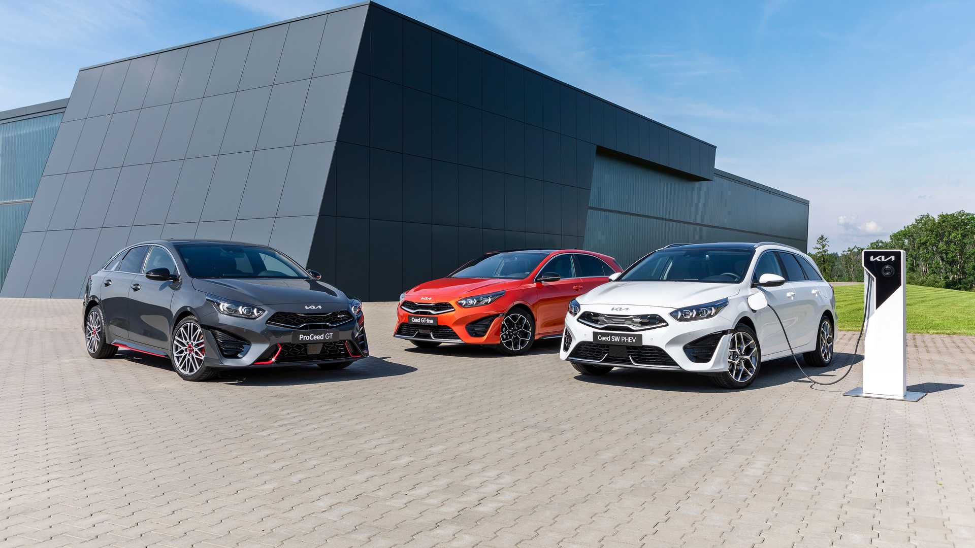 Kia Updates The Ceed, ProCeed and Ceed SW For 2022MY With Sportier Styling