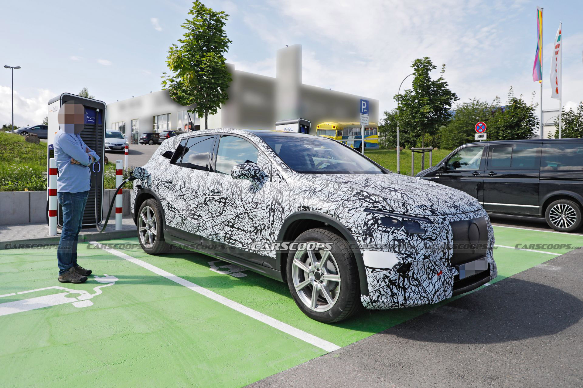 2022 Mercedes EQS Electric SUV Sheds More Camo But Surprises No One