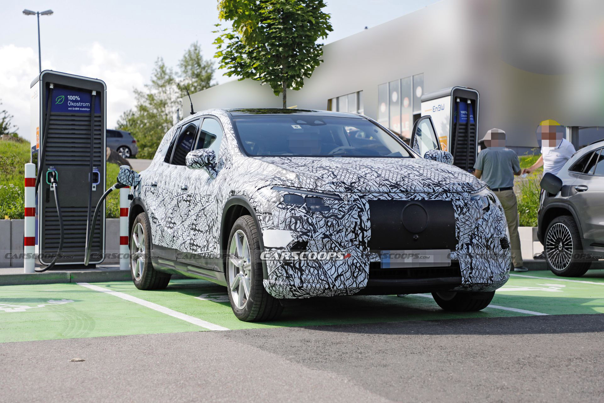 2022 Mercedes EQS Electric SUV Sheds More Camo But Surprises No One