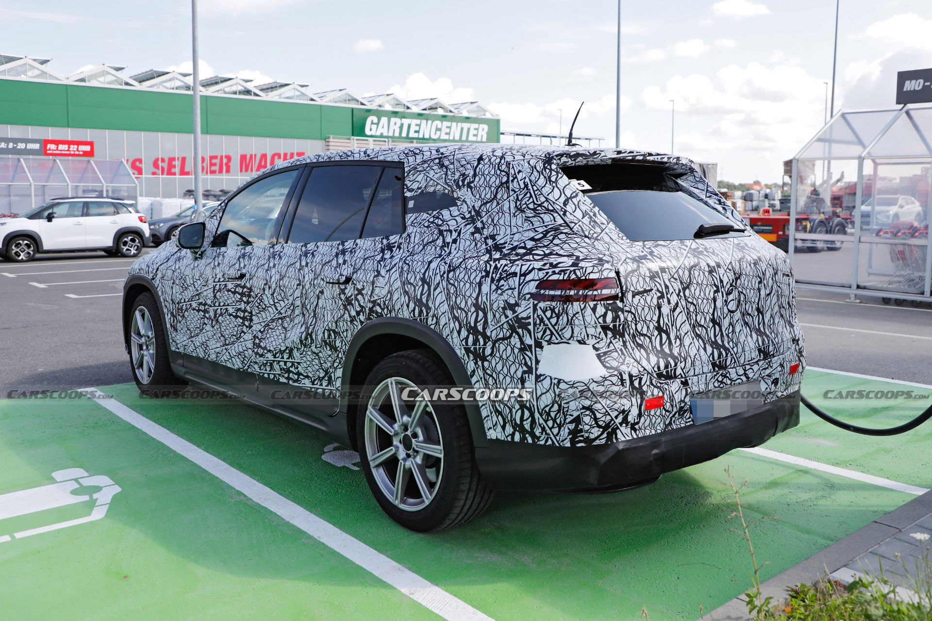 2022 Mercedes EQS Electric SUV Sheds More Camo But Surprises No One