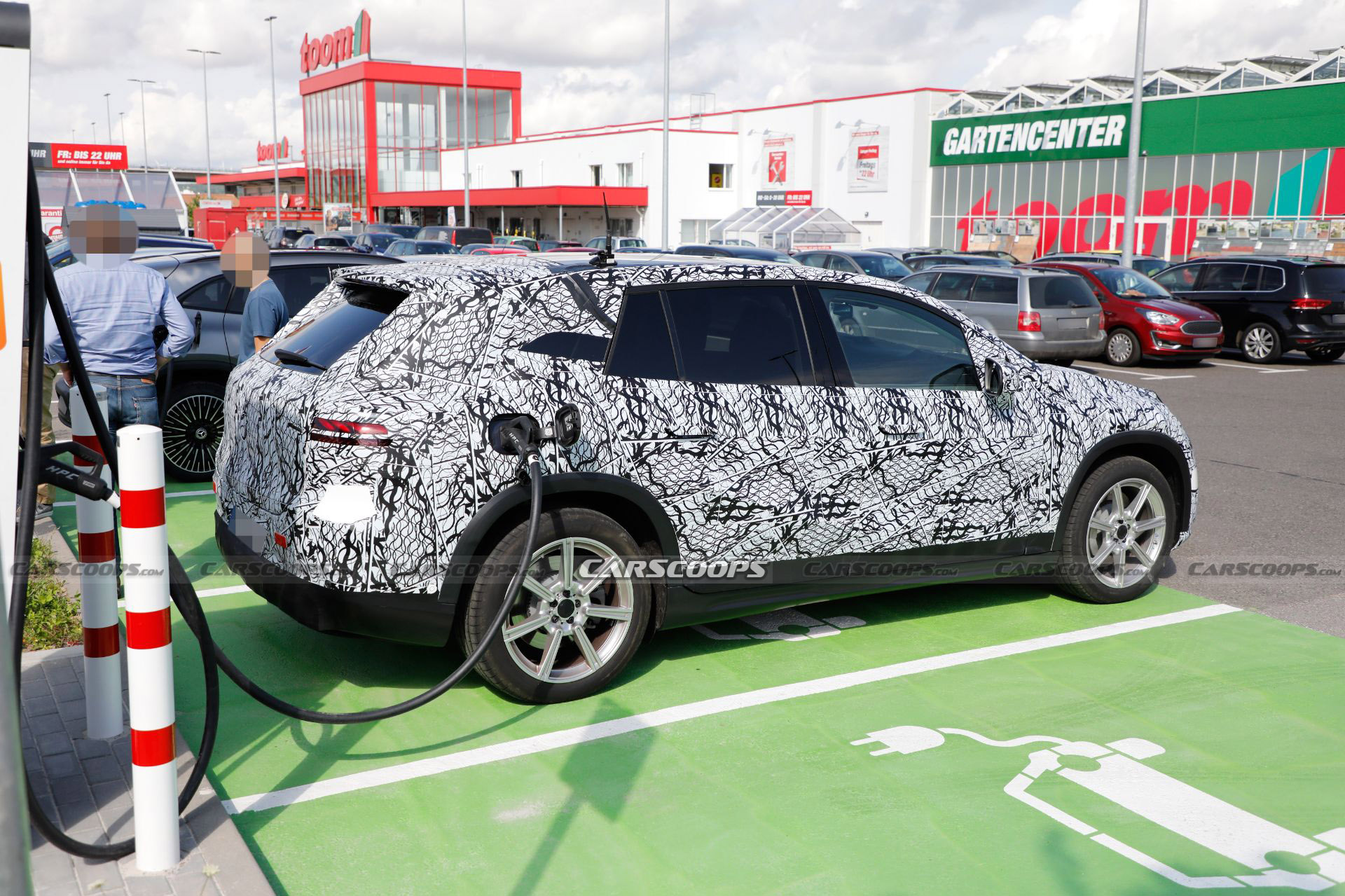 2022 Mercedes EQS Electric SUV Sheds More Camo But Surprises No One