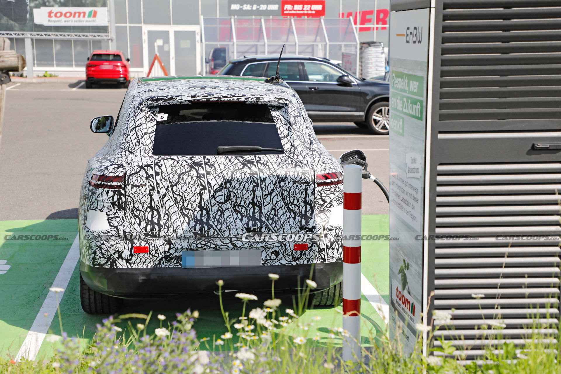2022 Mercedes EQS Electric SUV Sheds More Camo But Surprises No One