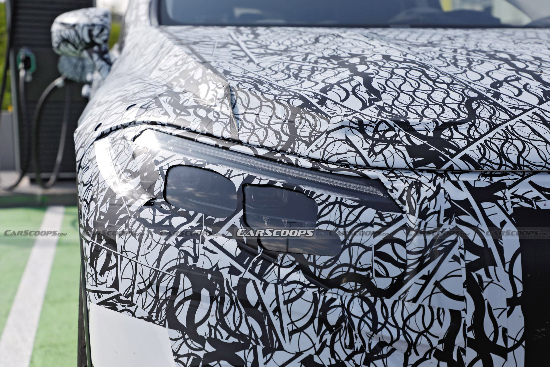 2022 Mercedes EQS Electric SUV Sheds More Camo But Surprises No One