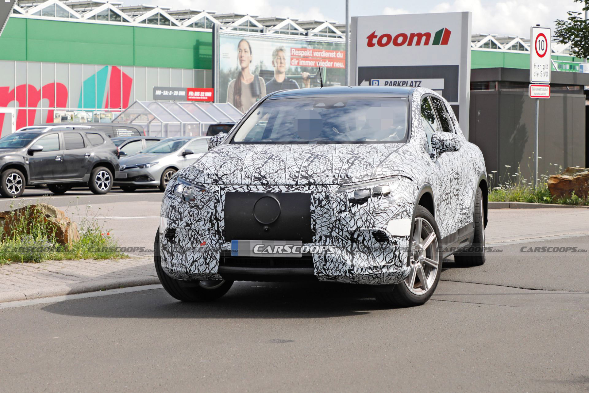 2022 Mercedes EQS Electric SUV Sheds More Camo But Surprises No One