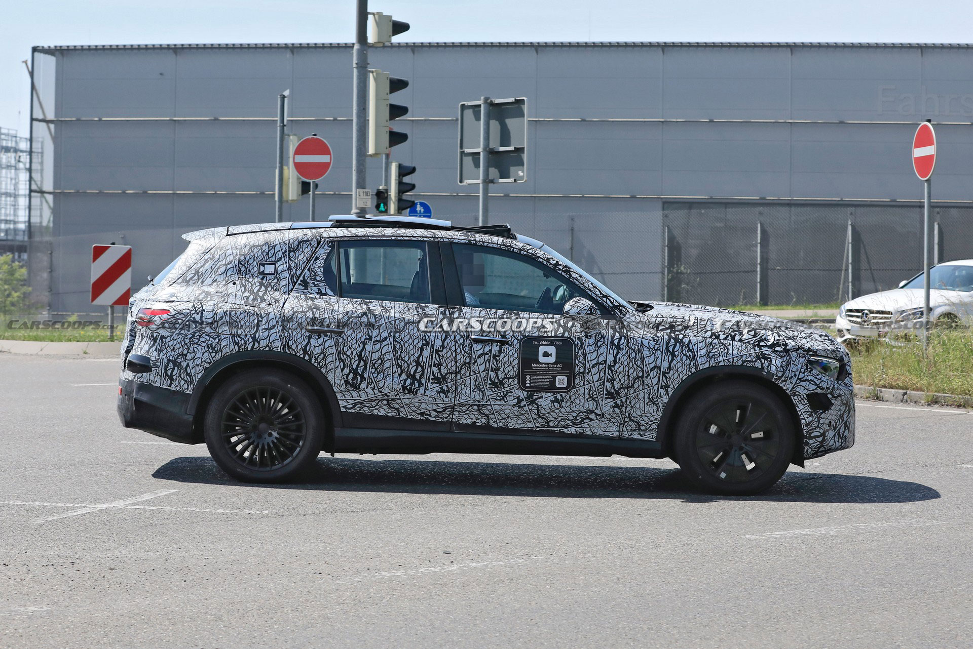 2023 Mercedes GLC Spied With Production Lighting Units