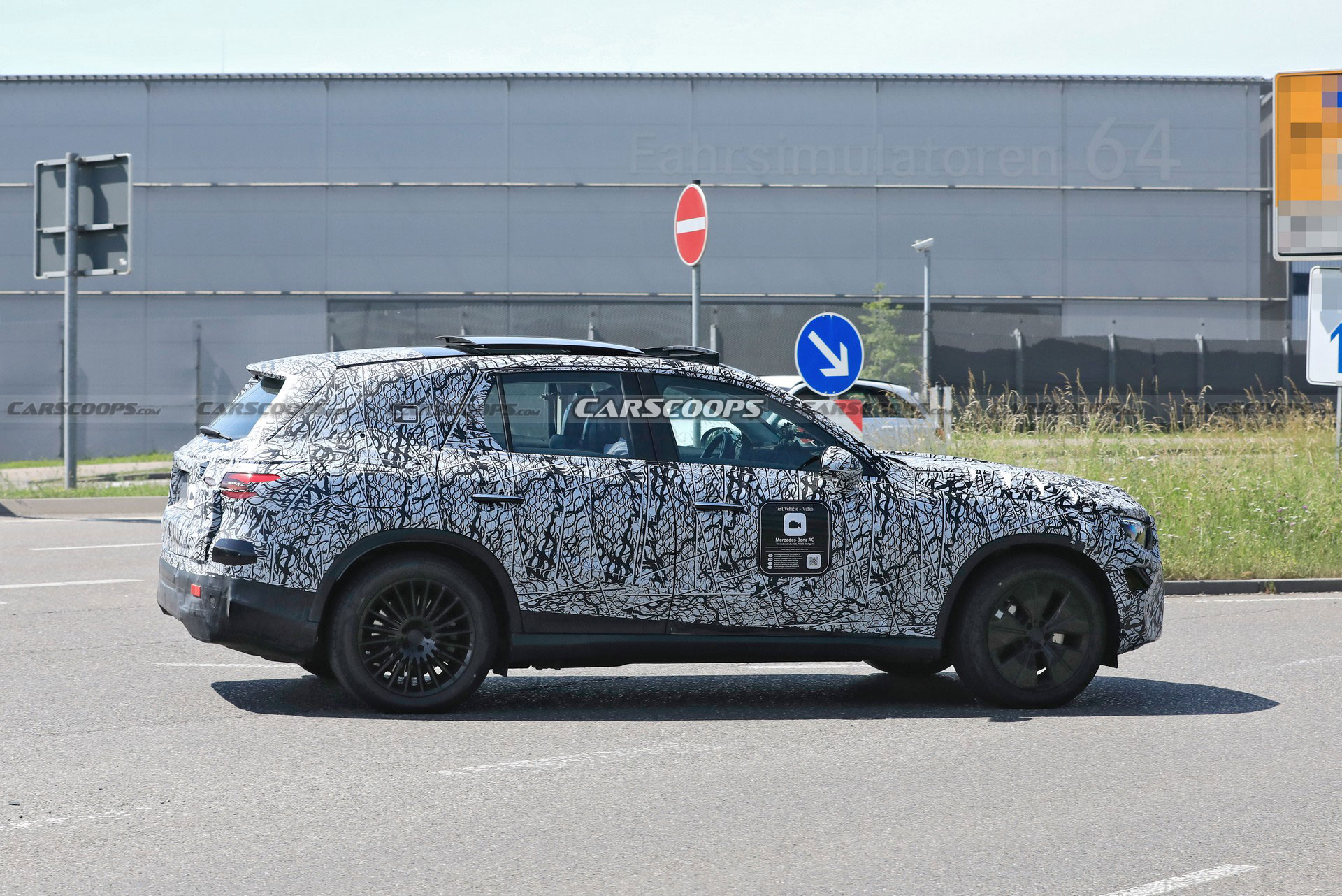 2023 Mercedes GLC Spied With Production Lighting Units