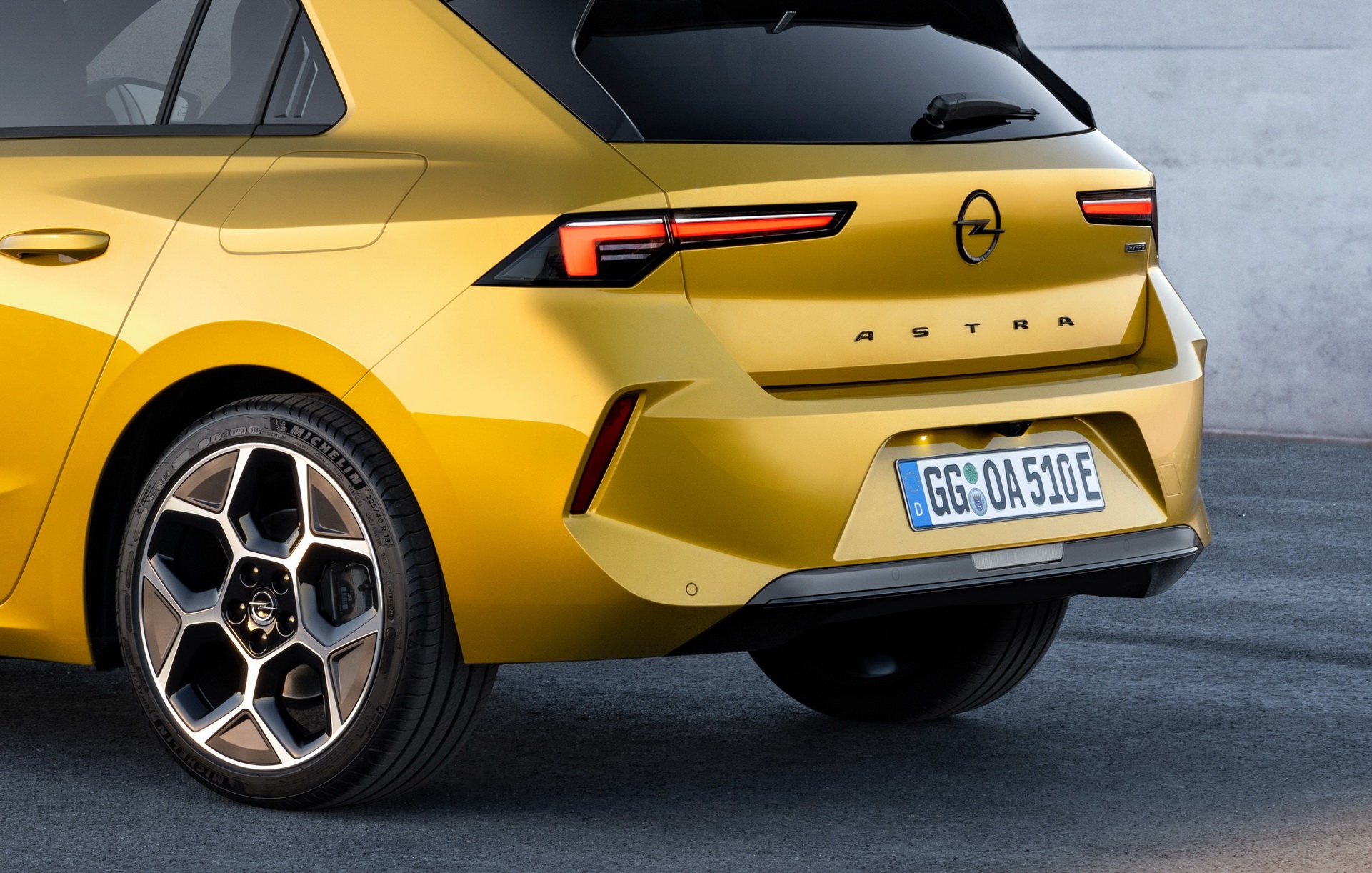 Opel / Astra Hot Hatch Coming With A Fully Electric | Carscoops
