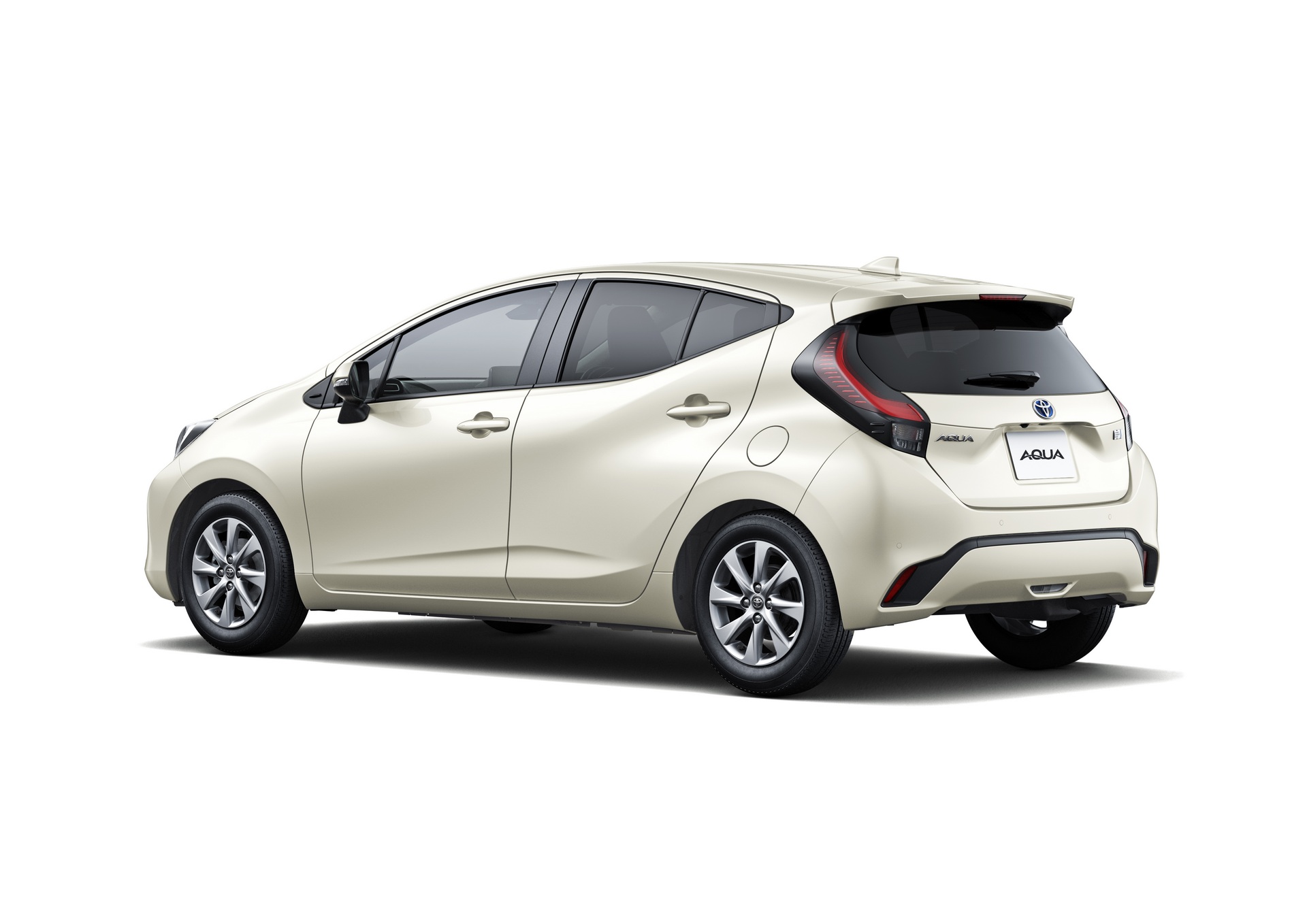 Toyota Launches Second-Gen Aqua / Prius C In Japan With Optional AWD, Standard Emergency Power Supply