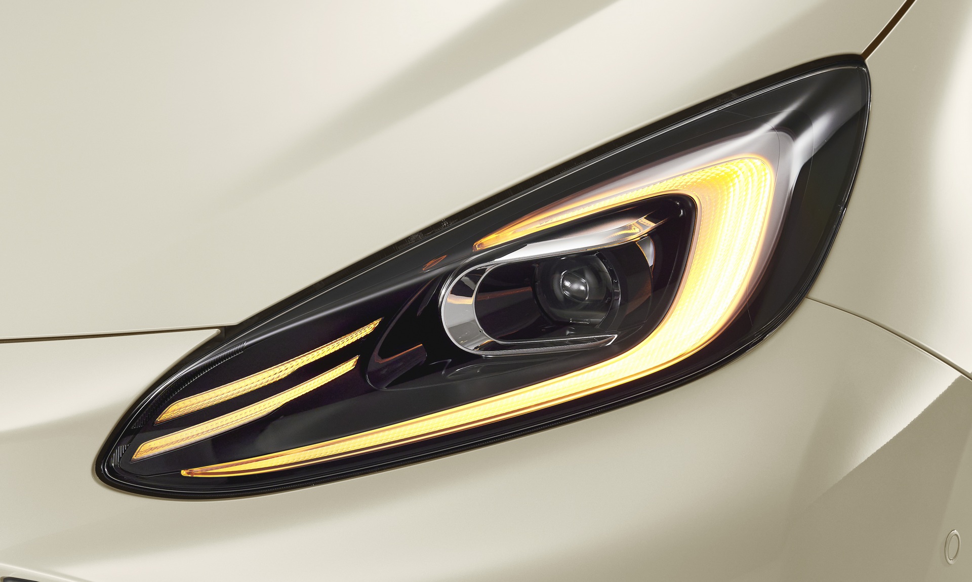 Toyota Launches Second-Gen Aqua / Prius C In Japan With Optional AWD, Standard Emergency Power Supply