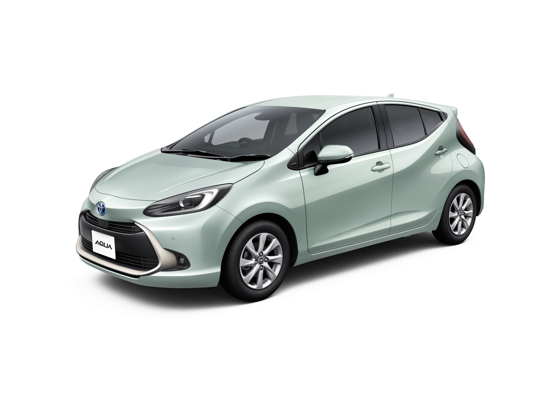 Toyota Launches Second-Gen Aqua / Prius C In Japan With Optional AWD, Standard Emergency Power Supply