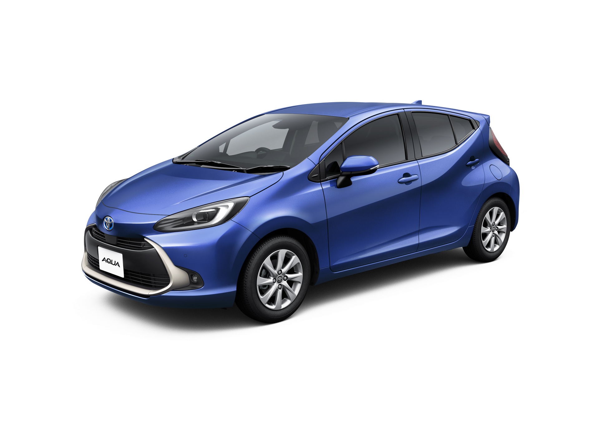 Toyota Launches Second-Gen Aqua / Prius C In Japan With Optional AWD, Standard Emergency Power Supply