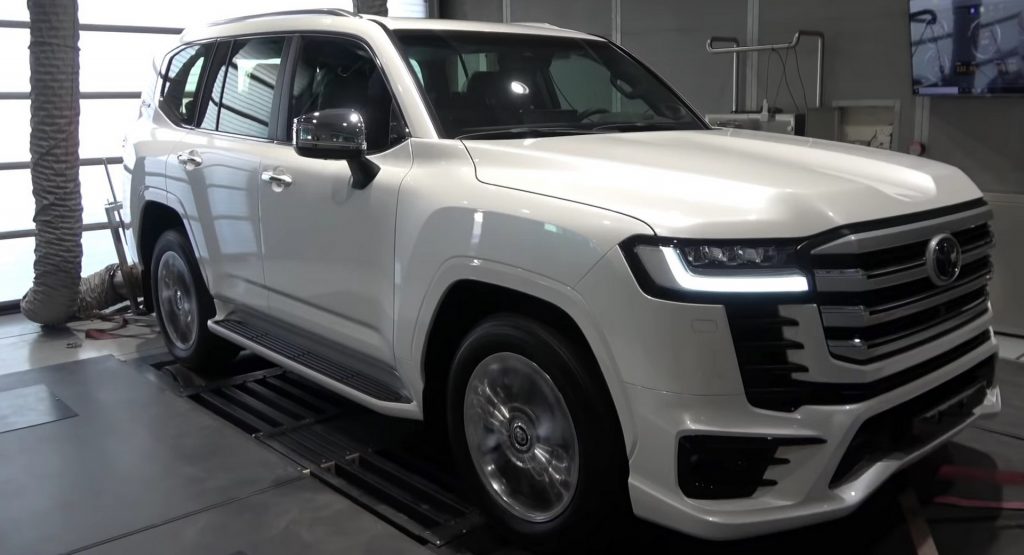2022 Toyota Land Cruiser V6 Turbo Tested On The Dyno, Gets 370 HP At The Wheels