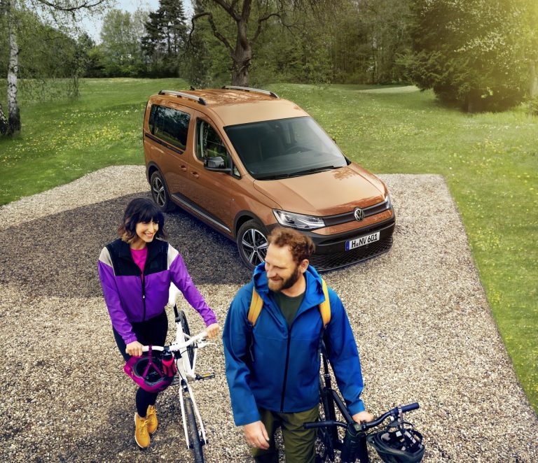 2022 VW Caddy PanAmericana Van Crossovers Into SUV Territory Carscoops
