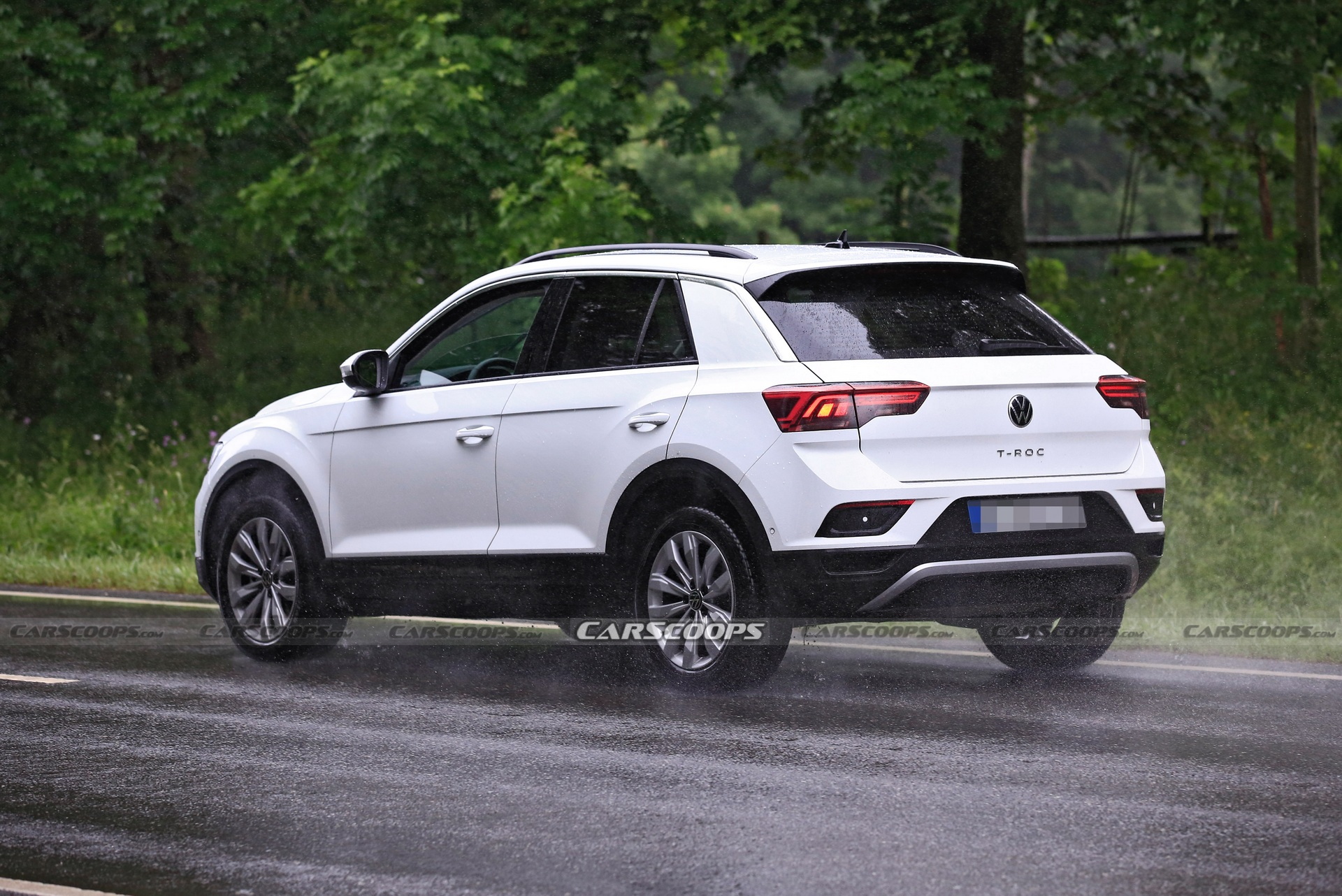 Facelifted 2022 VW T-Roc Spied Undisguised In R-Line Spec