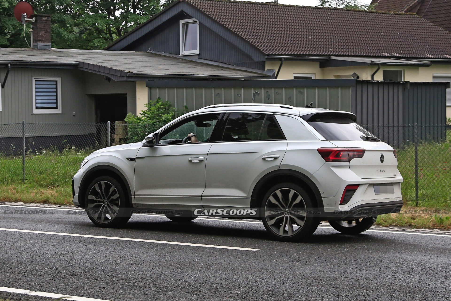 Facelifted 2022 VW T-Roc Spied Undisguised In R-Line Spec